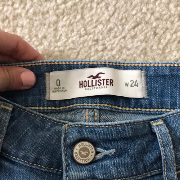 Like New Hollister Shorts - Picture 2 of 3